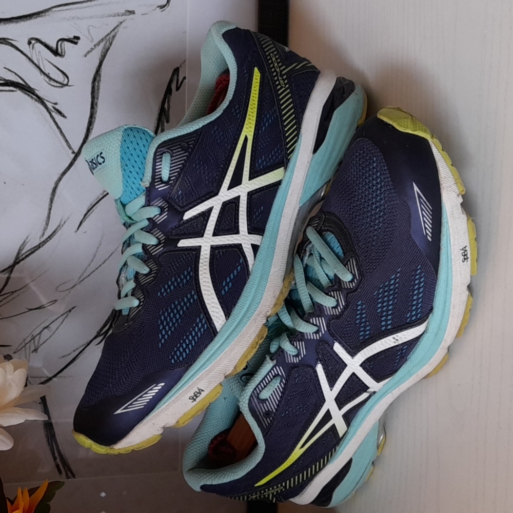 😜🙃 Asics sneakers